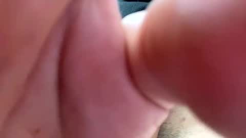 Snapshot of robertoroby12 chatting on March 7, 2:45 pm robertoroby12 online show from March 7, 2:45 pm