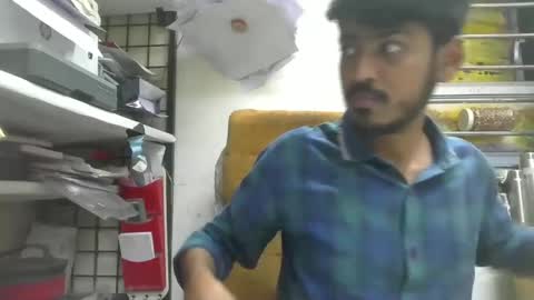 Snapshot of robertsalia220 chatting on January 8, 11:21 am Robertsalia online show from January 8, 11:21 am