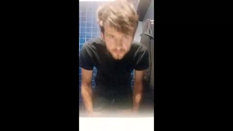 robertstewart18122301 online show from April 26, 4:26 pm