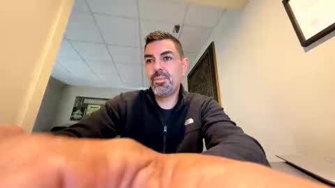 Snapshot of roblatino12 chatting on October 25, 1:57 pm roblatino12 online show from October 25, 1:57 pm