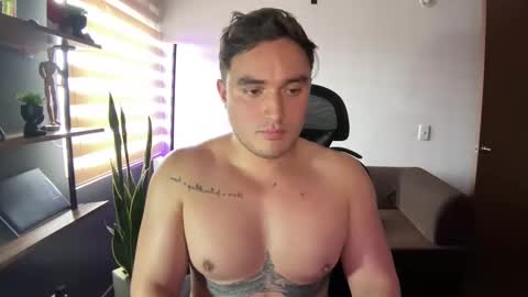 ROBYN online show from January 31, 7:11 pm