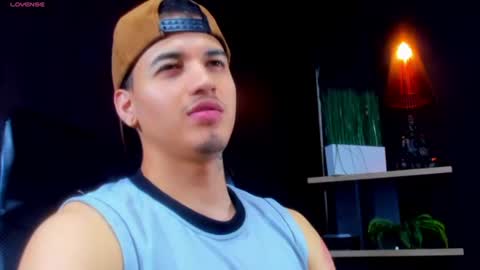 rocco_santos online show from July 8, 11:53 pm