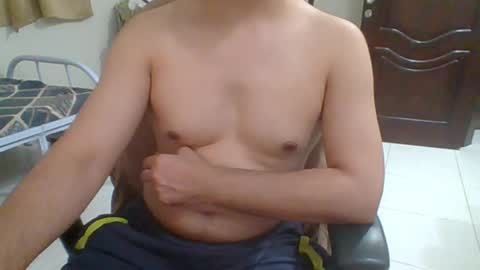 rockysam090 online show from April 13, 10:21 pm