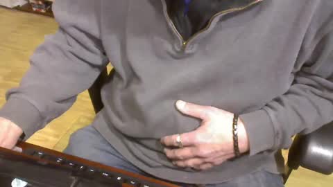 Snapshot of rodmanthick13 chatting on January 7, 6:17 am George online show from January 7, 6:17 am