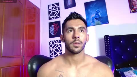 Roman online show from March 3, 8:26 pm