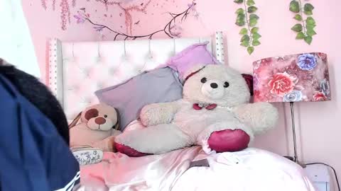 ROMEO online show from April 2, 8:38 pm