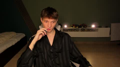 Snapshot of romeo_mercy chatting on January 11, 6:14 am Romeo online show from January 11, 6:14 am