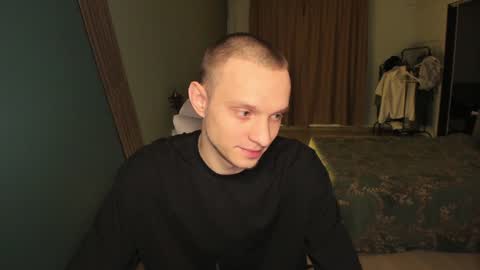 Snapshot of romeo_mercy chatting on February 1, 11:06 pm Romeo online show from February 1, 11:06 pm