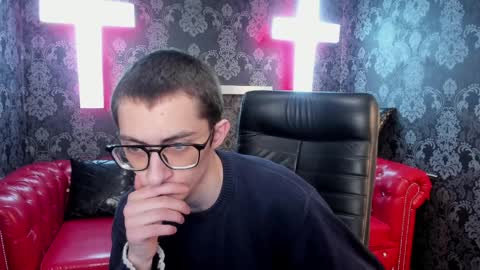 ronbevs online show from March 25, 7:07 pm