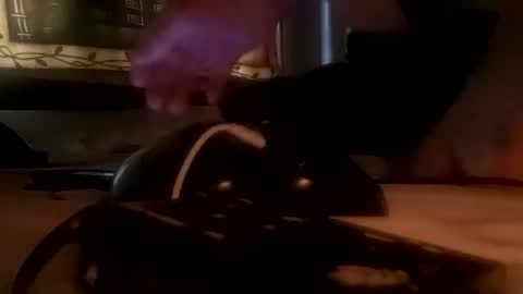 Snapshot of ronnieditzy chatting on December 6, 4:49 pm ronnieditzy online show from December 6, 4:49 pm