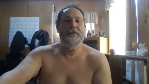 Snapshot of rosepanda chatting on February 5, 6:15 pm Lost4gain online show from February 5, 6:15 pm