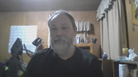 Snapshot of rosepanda chatting on December 28, 8:58 am Lost4gain online show from December 28, 8:58 am