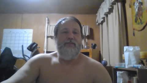 Snapshot of rosepanda chatting on March 3, 1:07 am Lost4gain online show from March 3, 1:07 am