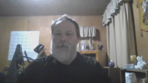 Snapshot of rosepanda chatting on January 20, 7:25 am Lost4gain online show from January 20, 7:25 am