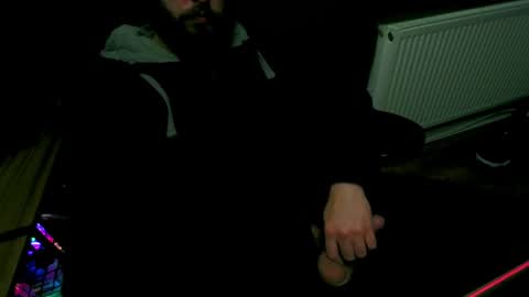 Snapshot of roughwonder chatting on February 25, 2:03 am Luke online show from February 25, 2:03 am