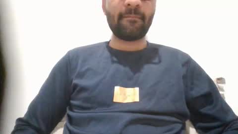 roy018 online show from April 14, 10:15 am