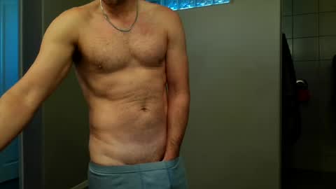 rshaw2891 online show from August 2, 3:43 pm