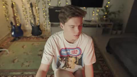 rusbradpitt online show from February 17, 4:28 pm