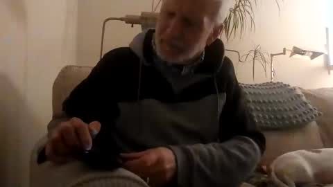 Snapshot of rustyx22 chatting on February 9, 6:11 am Rusty online show from February 9, 6:11 am