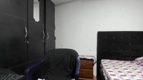 ryan_xc1 online show from March 10, 2:50 am