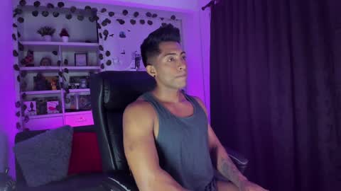 ryanboy30 online show from December 27, 8:50 pm