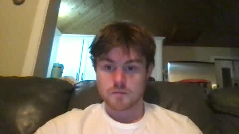 ryanhung_57 online show from December 1, 5:32 am