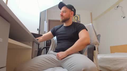 Ryanstone  online show from March 23, 5:46 am