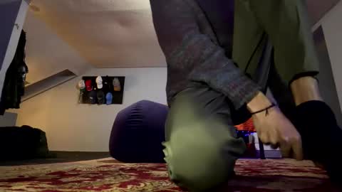 saasbutt online show from February 3, 2:09 am