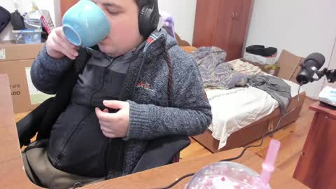 1141323  my Lord Mister Max   moms treasure online show from December 29, 2:49 am