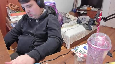 1141323  my Lord Mister Max   moms treasure online show from January 25, 7:39 pm