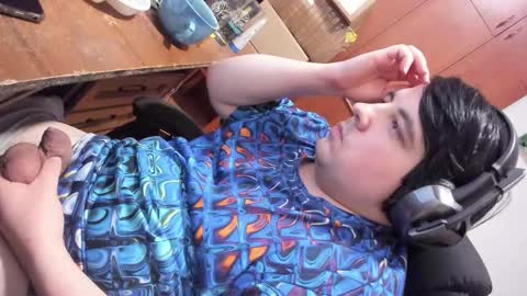 1141323  my Lord Mister Max   moms treasure online show from March 24, 10:57 pm