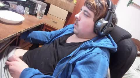 1141323  my Lord Mister Max   moms treasure online show from March 9, 7:08 pm