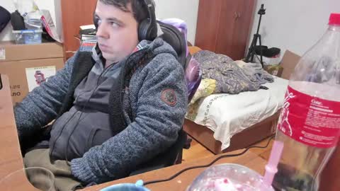 1141323  my Lord Mister Max   moms treasure online show from December 30, 12:54 am