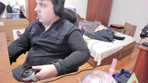 1141323  my Lord Mister Max   moms treasure online show from January 1, 10:35 pm