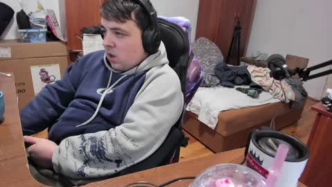 1141323  my Lord Mister Max   moms treasure online show from December 23, 11:47 am