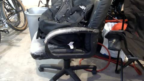 Dee online show from January 8, 7:45 am