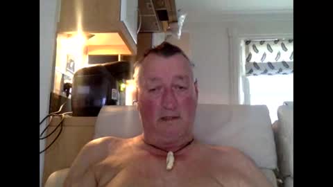 sail_naked online show from March 29, 5:35 pm