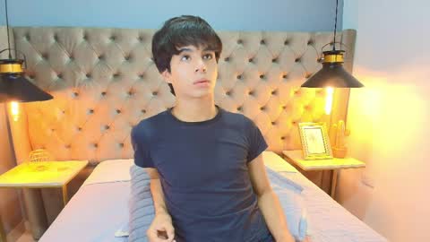 Santi online show from April 7, 1:00 pm