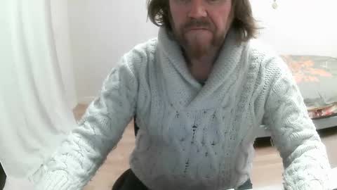 Snapshot of saltimbanquier chatting on February 13, 7:03 am Saltimbanquier Salt ou Banquier online show from February 13, 7:03 am