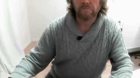Snapshot of saltimbanquier chatting on December 17, 7:26 pm Saltimbanquier Salt ou Banquier online show from December 17, 7:26 pm