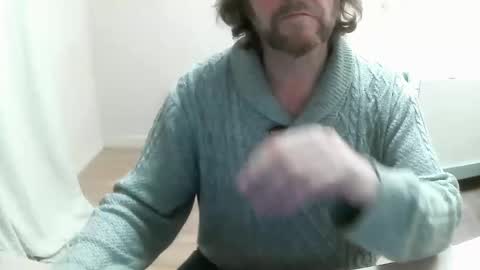 Snapshot of saltimbanquier chatting on December 19, 2:13 pm Saltimbanquier Salt ou Banquier online show from December 19, 2:13 pm