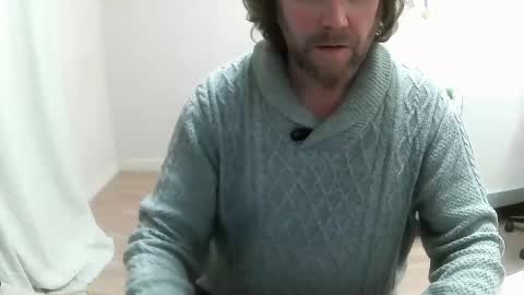 Snapshot of saltimbanquier chatting on December 16, 4:16 pm Saltimbanquier Salt ou Banquier online show from December 16, 4:16 pm