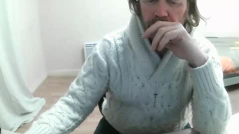 Snapshot of saltimbanquier chatting on February 3, 12:47 am Saltimbanquier Salt ou Banquier online show from February 3, 12:47 am