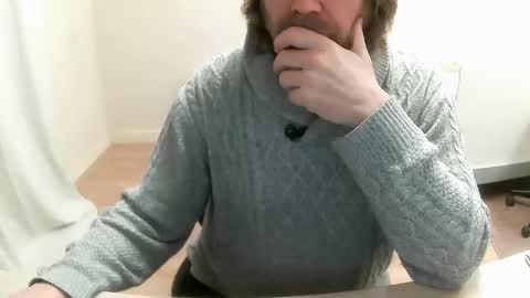 Snapshot of saltimbanquier chatting on December 12, 7:19 am Saltimbanquier Salt ou Banquier online show from December 12, 7:19 am