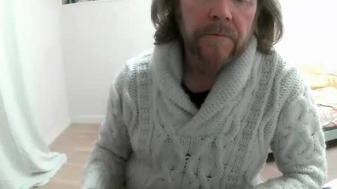 Snapshot of saltimbanquier chatting on February 9, 12:08 pm Saltimbanquier Salt ou Banquier online show from February 9, 12:08 pm