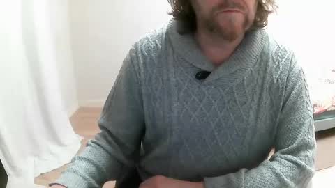 Snapshot of saltimbanquier chatting on February 25, 2:54 pm Saltimbanquier Salt ou Banquier online show from February 25, 2:54 pm