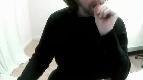 Snapshot of saltimbanquier chatting on December 5, 7:38 am Saltimbanquier Salt ou Banquier online show from December 5, 7:38 am