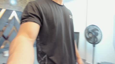Snapshot of salvatore_damore chatting on December 27, 11:17 am SALVATORE online show from December 27, 11:17 am