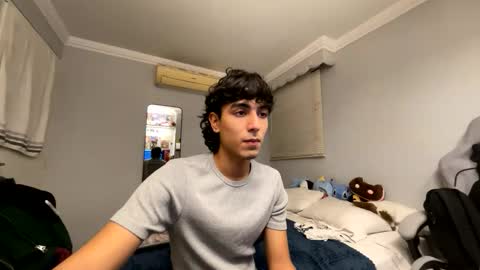 salvatore_montt online show from January 14, 3:00 am