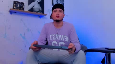 Salvatore  online show from October 12, 6:18 am